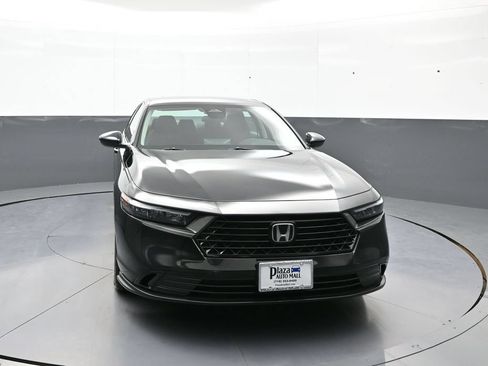 Certified 2023 Honda Accord EX image 2