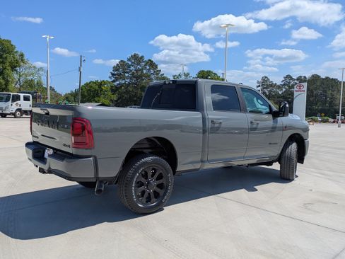 New 2026 RAM 2500 Laramie w/ Night Edition AWD/4WD image 8