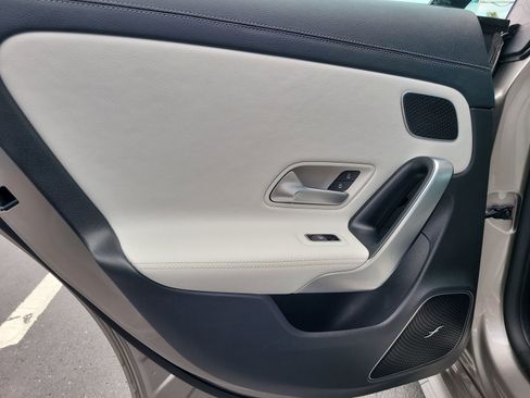 Used 2020 Mercedes-Benz CLA 35 AMG 4MATIC image 8