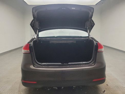 Used 2017 Kia Forte LX w/ LX Popular Package image 29