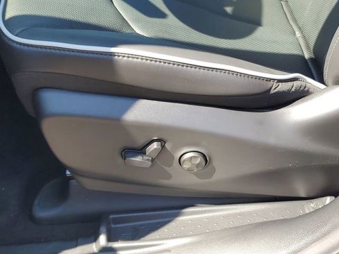 New 2026 Chrysler Pacifica Limited w/ S Appearance Package image 14