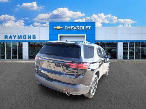 Used 2023 Chevrolet Traverse LT w/ Midnight/Sport Edition AWD/4WD image 3