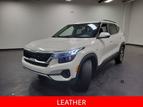 Used 2023 Kia Seltos EX AWD/4WD image 4