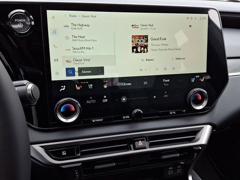 New 2026 Lexus RX 450h AWD image 10