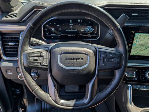 Used 2024 GMC Sierra 2500 Denali Ultimate w/ Max Trailering Package AWD/4WD image 19