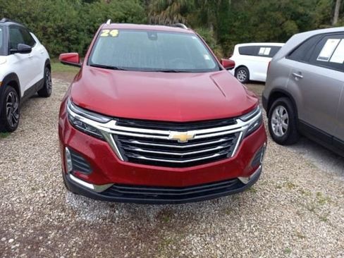 Used 2024 Chevrolet Equinox Premier image 2