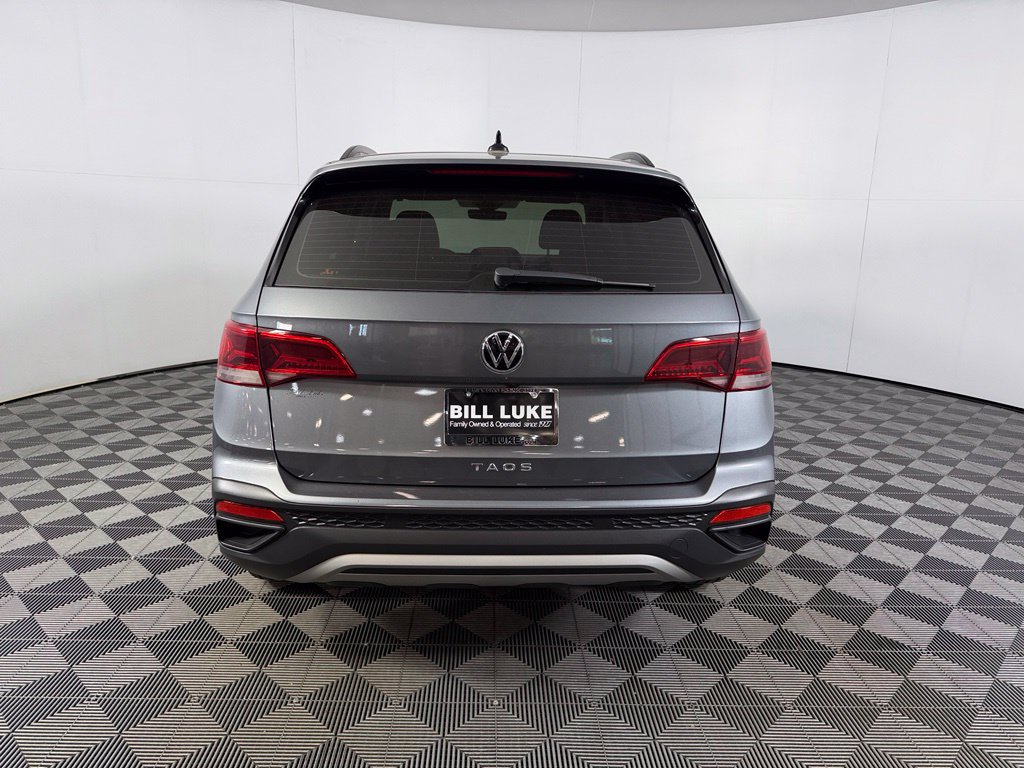 Used 2024 Volkswagen Taos S w/ MDO Package FWD image 6