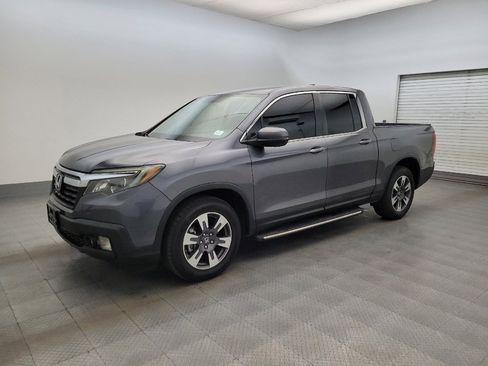 Used 2017 Honda Ridgeline RTL image 2