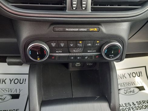 Used 2024 Ford Escape Active w/ Cold Weather Package FWD image 23