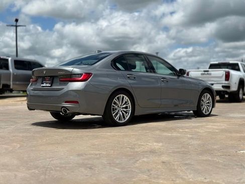 Used 2023 BMW 330i Sedan w/ Driving Assistance Package RWD image 2