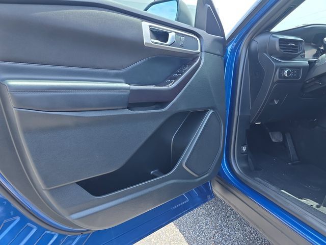 Used 2020 Ford Explorer XLT RWD image 16