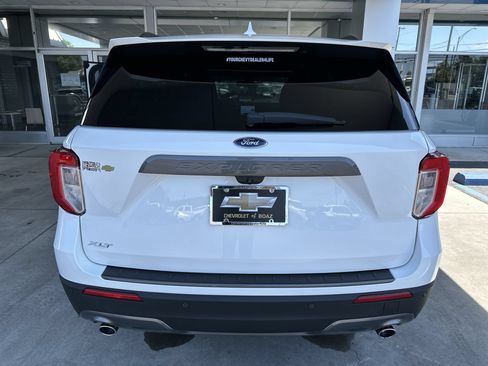Used 2022 Ford Explorer XLT w/ Equipment Group 202A RWD image 33