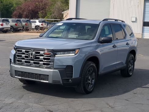 Used 2026 Honda Pilot TrailSport image 10