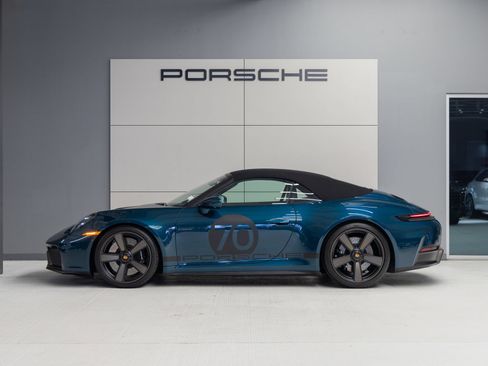 Used 2026 Porsche 911 Carrera 4 GTS AWD/4WD image 2