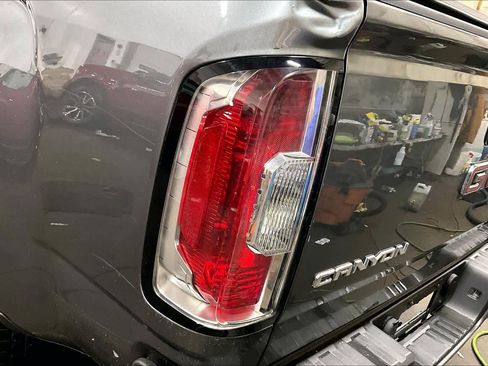 Used 2020 GMC Canyon Denali image 28