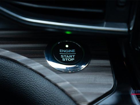 Certified 2021 Ford Explorer Limited w/ Equipment Group 301A image 17