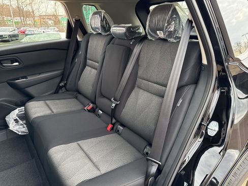 New 2026 Nissan Rogue SV image 18