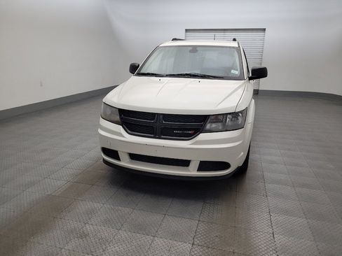 Used 2018 Dodge Journey SE w/ Popular Equipment Group FWD image 15