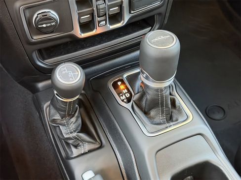 New 2026 Jeep Gladiator Sport image 19