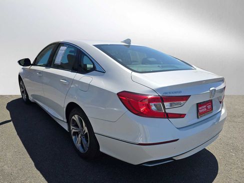 Used 2019 Honda Accord EX image 5