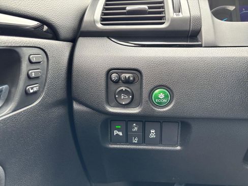 Used 2021 Honda Pilot Black Edition image 31