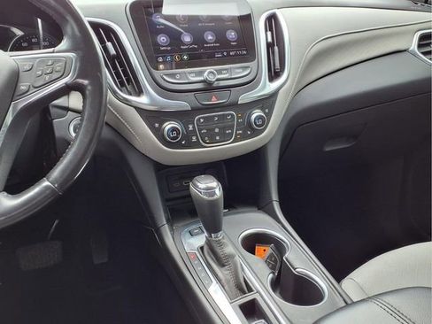 Used 2020 Chevrolet Equinox Premier AWD/4WD image 6