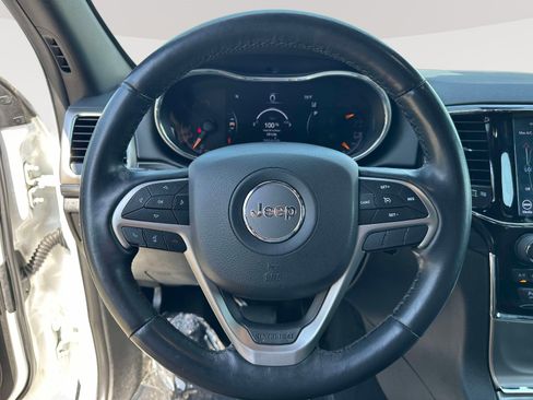 Used 2020 Jeep Grand Cherokee Altitude image 15