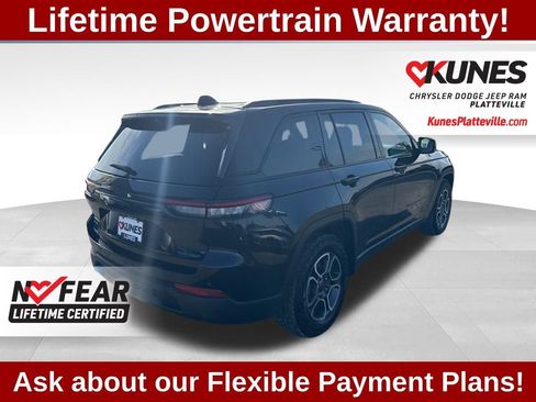Used 2022 Jeep Grand Cherokee Trailhawk w/ Luxury Tech Group III image 11