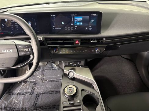 New 2025 Kia EV6 Light image 23