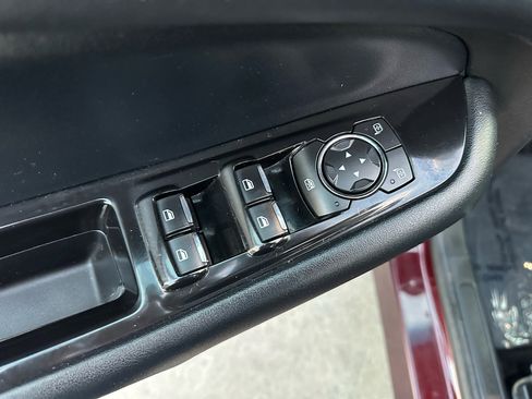 Used 2017 Ford Edge SEL w/ Equipment Group 201A image 33