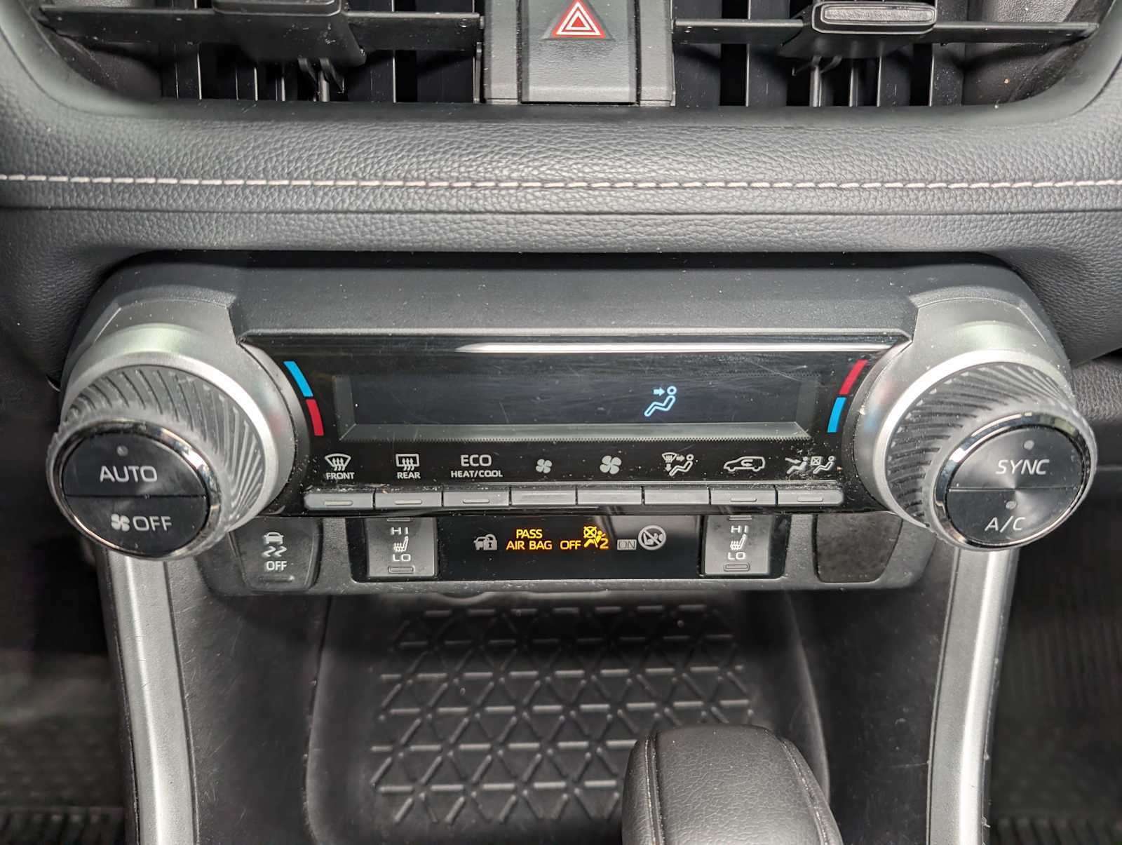 Used 2024 Toyota RAV4 XLE w/ Convenience Package AWD/4WD image 31