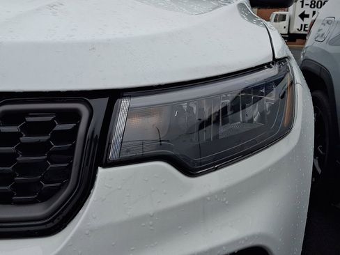 New 2026 Jeep Compass Latitude image 4