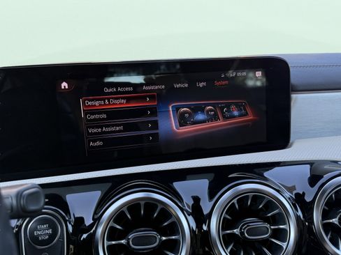 Used 2022 Mercedes-Benz CLA 250 image 15