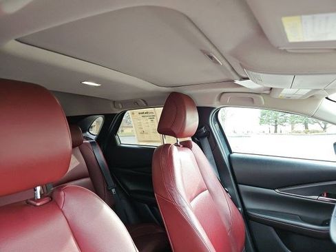 Used 2025 MAZDA CX-30 AWD 2.5 S w/ Preferred Package image 13