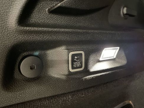 Used 2022 Jeep Grand Cherokee L Summit AWD/4WD image 29