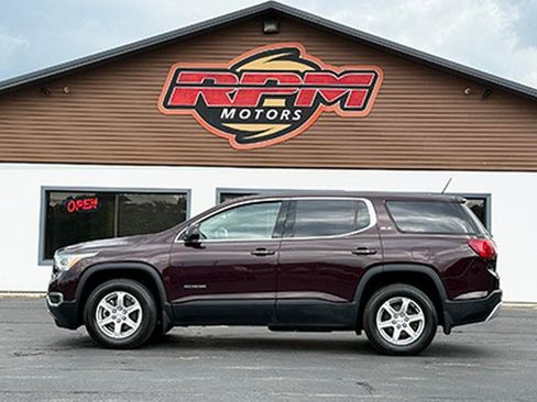 Used 2017 GMC Acadia SLE AWD/4WD image 5