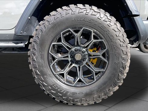 Used 2023 Jeep Wrangler Unlimited Sport AWD/4WD image 10