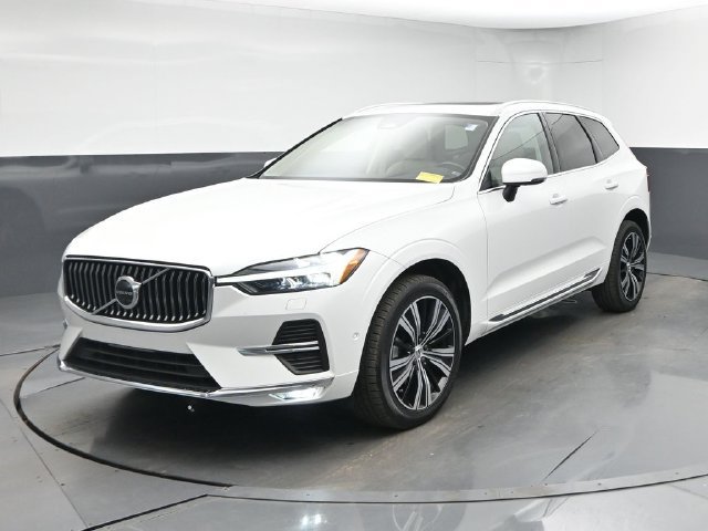 Used 2023 Volvo XC60 B5 Plus w/ Protection Package Premier FWD image 3