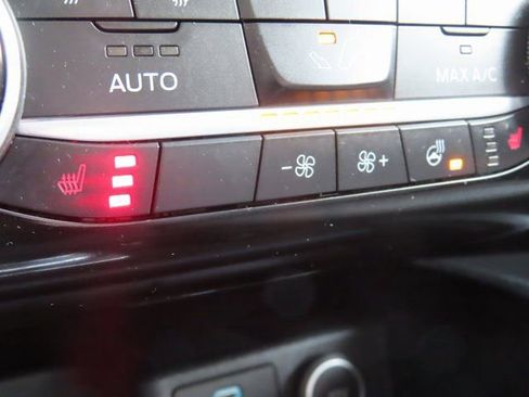 Used 2021 Ford Escape SE w/ Convenience Package image 4