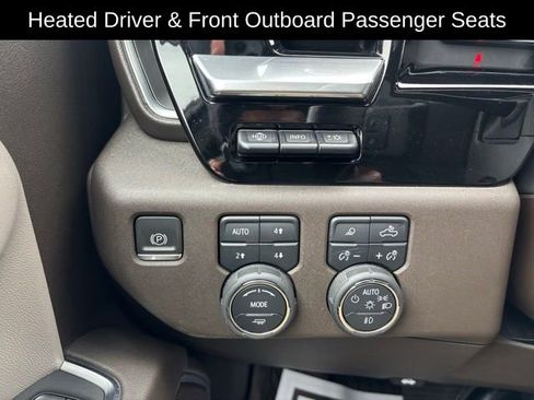 Certified 2023 Chevrolet Silverado 1500 LTZ w/ Technology Package image 17