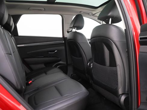 Used 2023 Hyundai Tucson Limited w/ Cargo Package AWD/4WD image 12