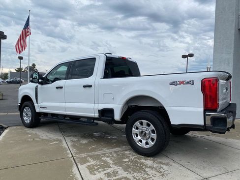 Used 2024 Ford F250 XLT image 5