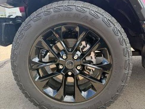 Used 2024 Jeep Gladiator Sport AWD/4WD image 22
