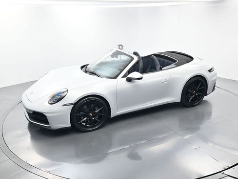 Certified 2025 Porsche 911 Carrera RWD image 43