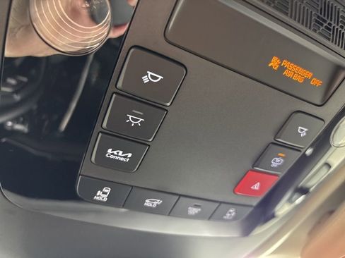 New 2026 Kia Carnival EX image 32