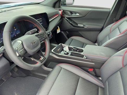 Used 2026 Chevrolet Equinox RS image 9