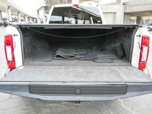 Used 2021 Ford F450 Platinum w/ FX4 Off-Road Package image 27