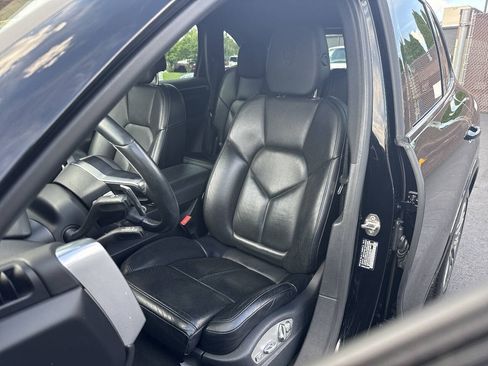 Used 2017 Porsche Cayenne Platinum Edition AWD/4WD image 35
