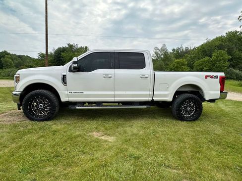 Used 2019 Ford F250 Lariat w/ Lariat Value Package image 9