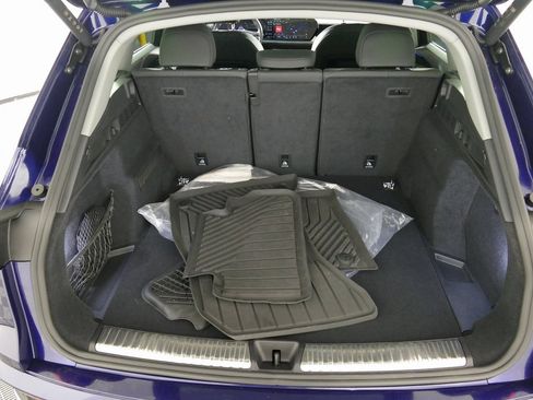 Certified 2025 Audi Q5 Premium w/ Convenience Package image 30